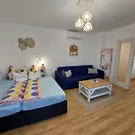 Golden Apartment
